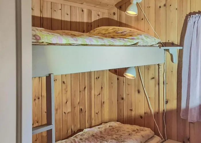 3 Bedroom Beautiful In Дом отдыха *