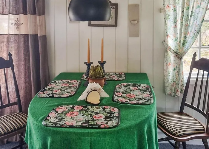3 Bedroom Beautiful In * Romskog